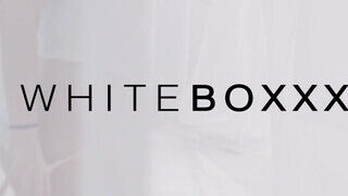 WhiteBoxxx - Caprice és Sybil cseh csajok leszbiznek egy szépet