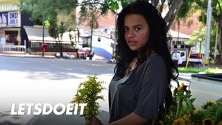 Aranyos fekete milf selena gomez mélyen kurelva dél amerikai nunában