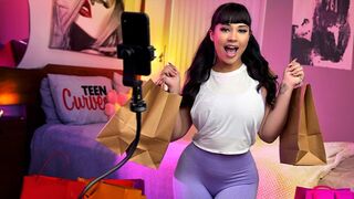Vastag fenekű influencer véletlenül meghágja magát a rajongói szeme láttára