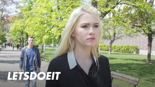 Csinos lengyel szöszke Misha Cross leszopja a külföldi vastag fazt külföldön és jól meglovagolja