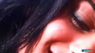 Doggy hajón taszítja a szöszi kicsike tőgyes milf-et a perem szélére