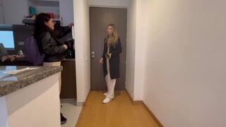 A szomszéd szuka lezbi vágyait teljesítem hálából