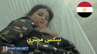 Arab milf hatalmas hátsó lyukát megdugja egy amatőr pov-ban