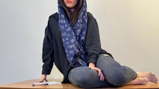 Fullos arab milf megdöngeti a bankárt a vámért